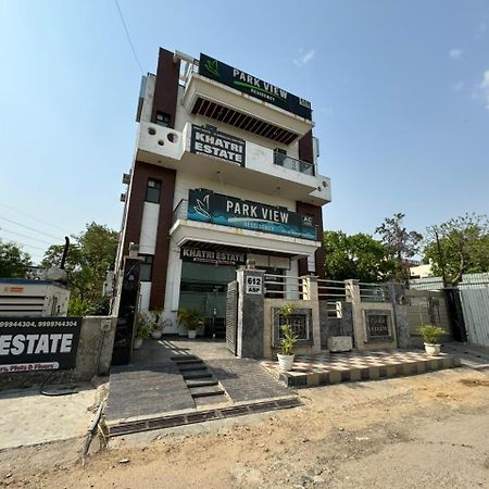 Parkview Residency Otel Gurgaon Dış mekan fotoğraf